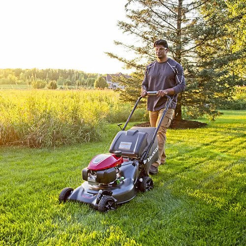 Honda HRN216VKA Self-Propelled Lawn Mower: Versatile 3-in-1 Mulch Bag Discharge